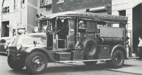 R 2 ap 3 1939 mack.jpg