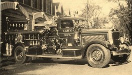 E 299 1937 Mack 1000 GPM.jpg