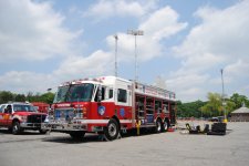 Yonkers-Heavy-Rescue-1-light-tower-heavy.jpg