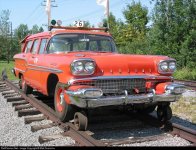 CN #26 Pontiac rail-car-station-wagon.jpg