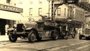Ladder_102_approx_1940.jpg