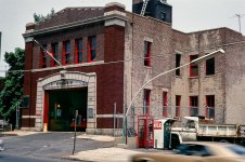 E61 1518 Williamsburg.jpg
