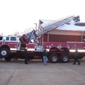 Macedonia TL-2219 Tip Over.NO Jacks jpg.jpg