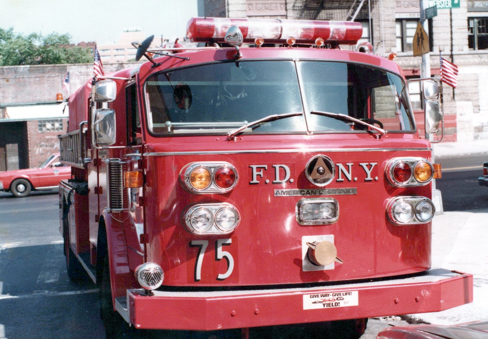 Bronx E 75 _0001_a.jpg