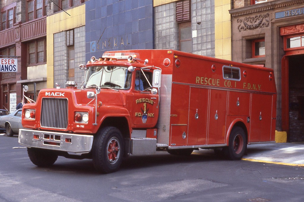 FDNY R-1 Responding from old qtrs. Mack R in 1980s.jpg